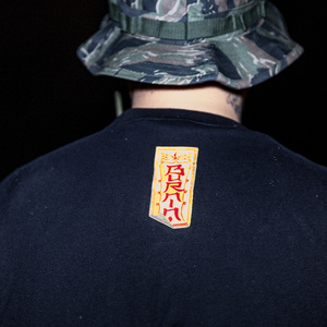 女人自述蒙面舞会经历
